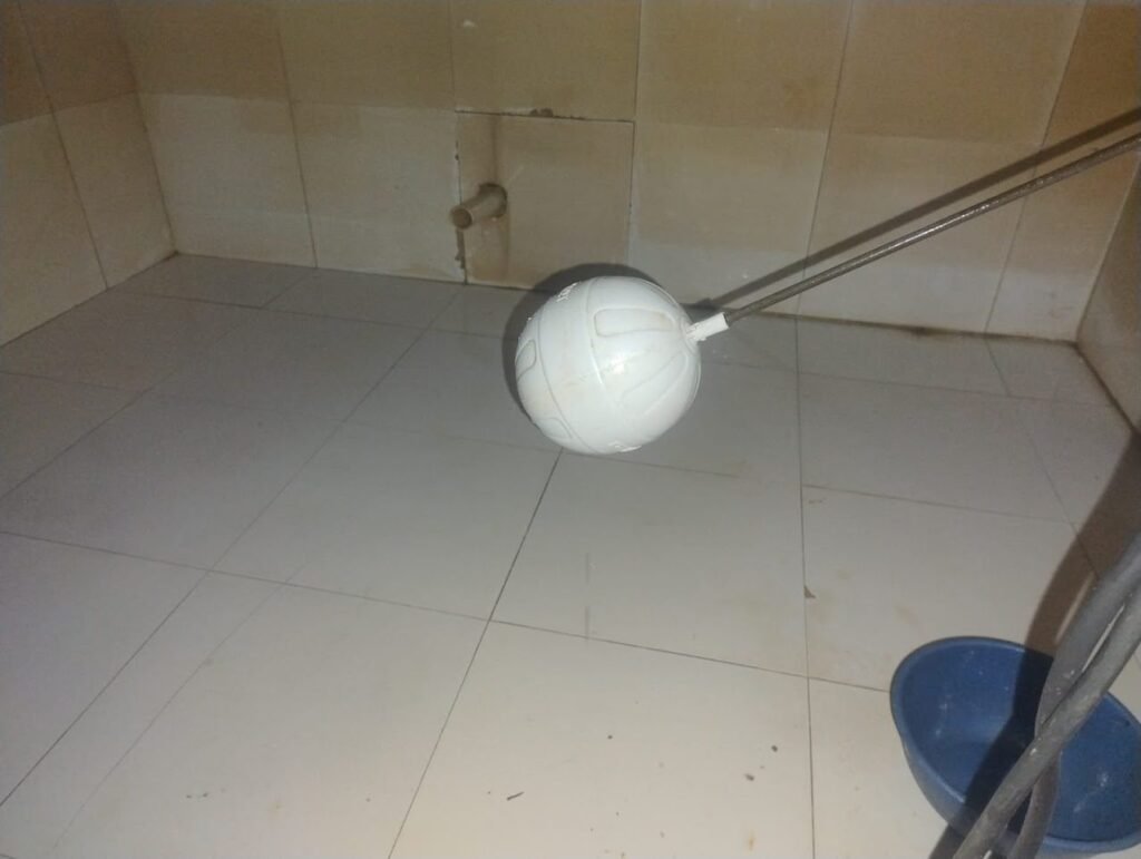 El mismo tanque de concreto limpio después del lavado